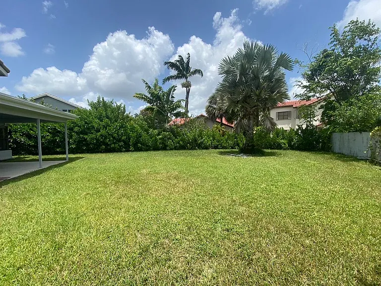 10533 Mendocino Ln — Photo 12