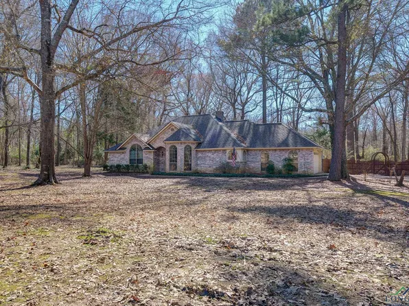 233 County Road 1120 W, Maud, TX 75567