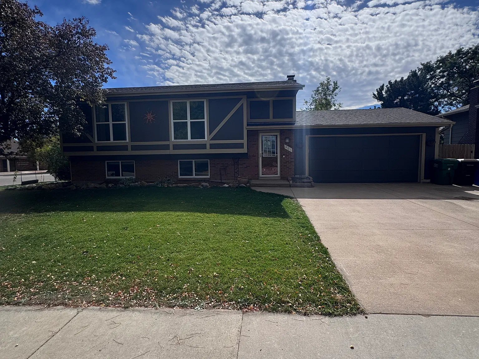 4 bed, 1858 sqft, $2,350 — Photo 1