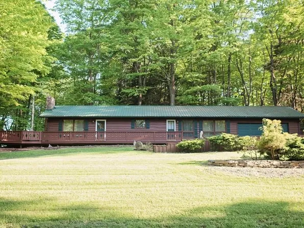 403 S Shore Trl, Central City, PA 15926