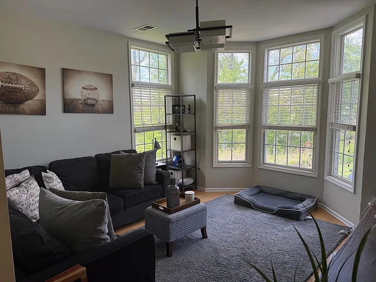 115 Crown Ct — Photo 7