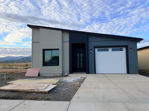 627 Terrazzo Way, Medford, OR 97501