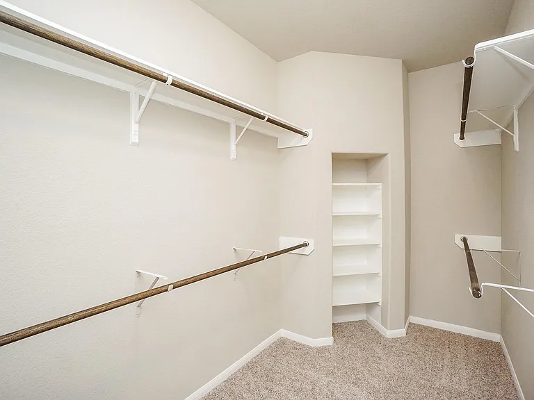 5463 Grand View Dr — Photo 18