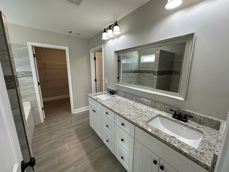221 Lasso Dr — Photo 15