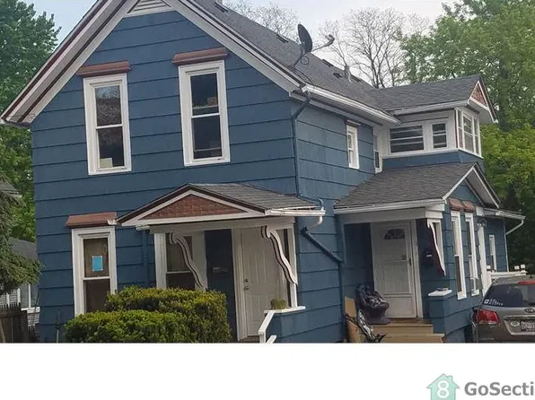 367 Yarwood St, Elgin, IL 60120