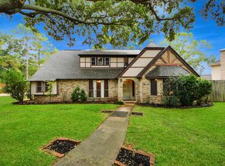 13903 Charlynn Oaks Dr, Houston, TX 77070