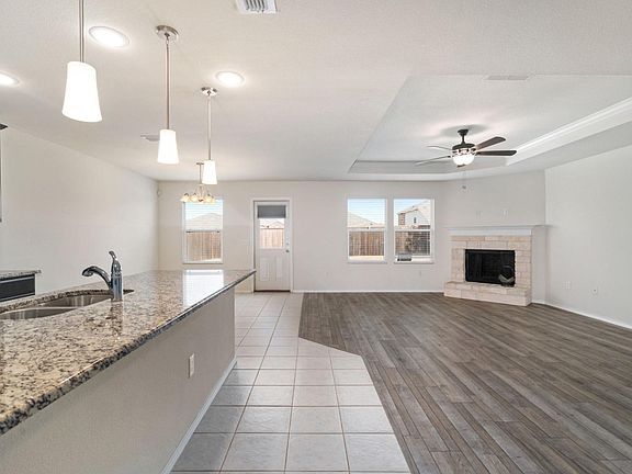5th image of 1725 Vernon Dr