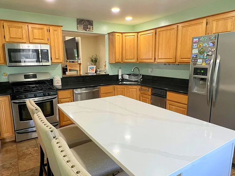 143 Westview Dr — Photo 12