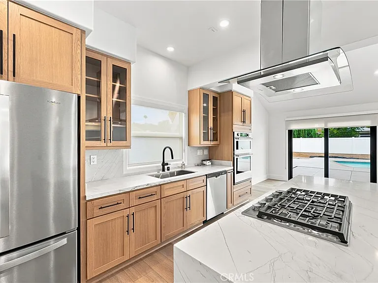 17511 Leafwood Ln — Photo 11