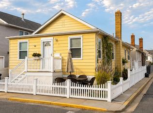 24 Wisconsin St, Long Beach, NY 11561