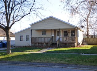 216 W Bennett St, Pontiac, IL 61764