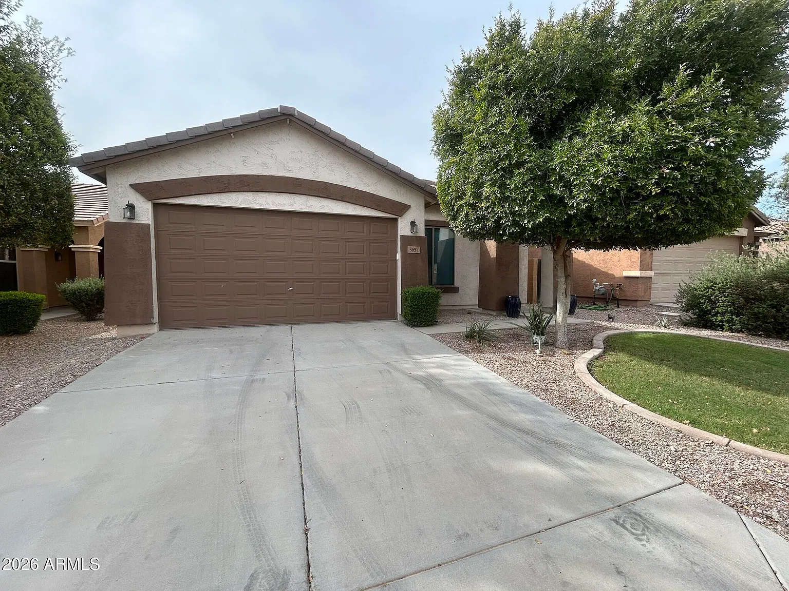3 bed, 2.0 bath, 1911 sqft, $1,995 — Photo 1