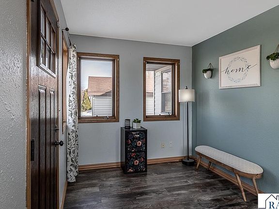 3rd image of 408 W Bert St