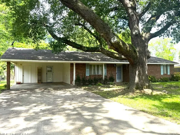 110 Pecan Way, Natchez, MS 39120