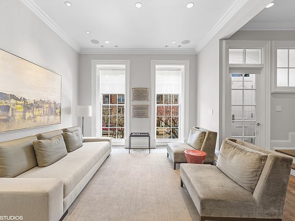 5th image of 1821 N Lincoln Park W