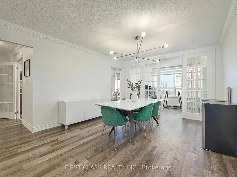 3181 Bayview Ave #902 — Photo 11