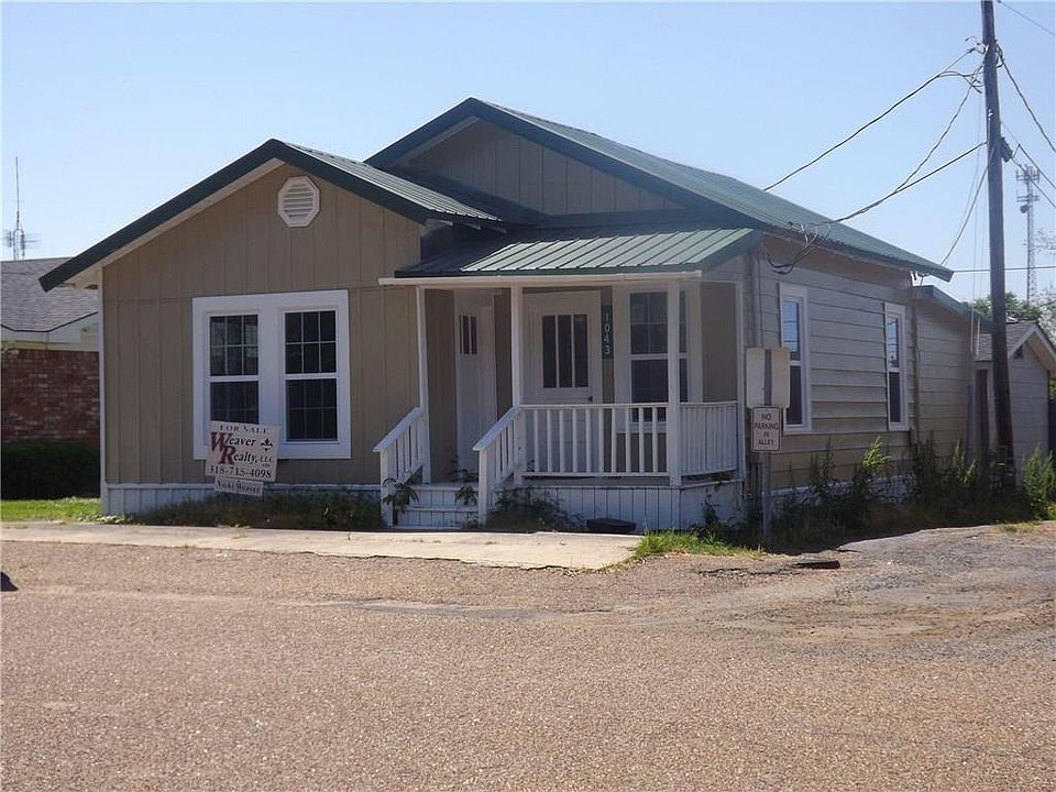 1st image of 1043 Courthouse St