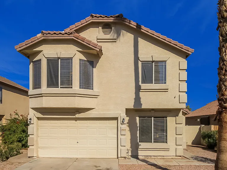 2024 E Appaloosa Rd — Photo 1