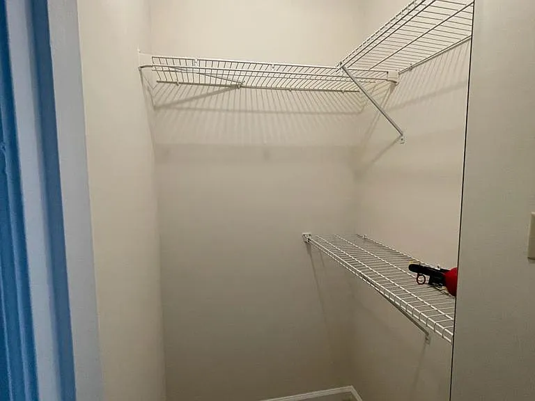 119 Granville Ct — Photo 21