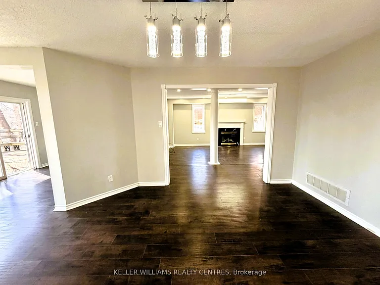 53 Stollar Blvd #UPPER — Photo 11