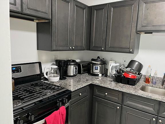 2nd image of 21417 Kingsville St #207
