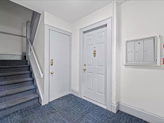 5th image of 243 Maple Ave APT 1B