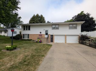 509 5th St NE, Waseca, MN 56093