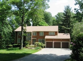 2 Parmenter Rd, Framingham, MA 01701