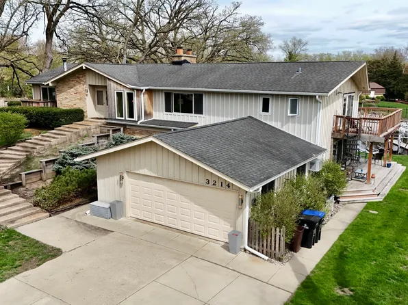 3214 Cove Ct, Johnsburg, IL 60051