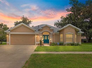 1207 Oak Hammock Ln, Lady Lake, FL 32159