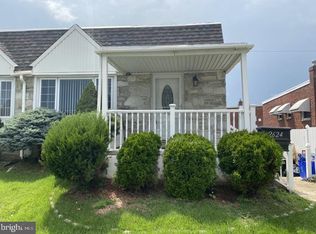 2624 Tremont St, Philadelphia, PA 19152