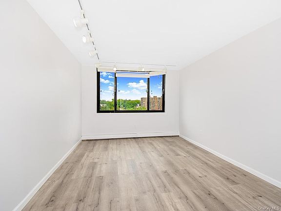5th image of 25 Rockledge Ave Penthouse 14