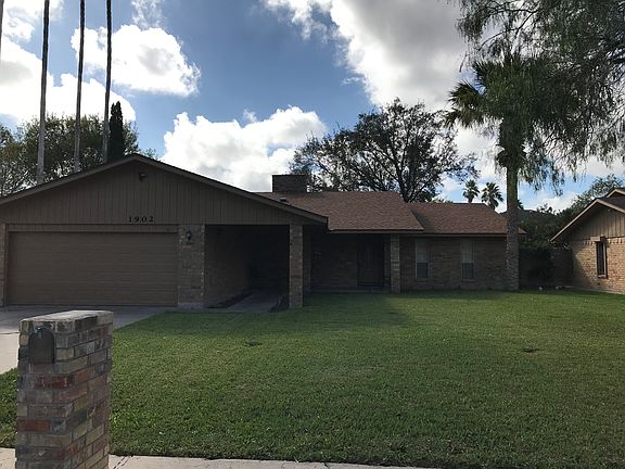 3rd image of 1902 Plantation Dr