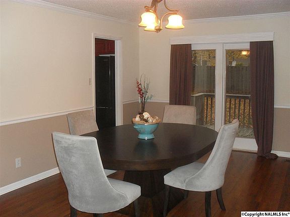 3rd image of 10009 Hickory Hill Ln SE