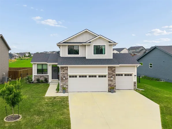 415 SE Esker Ridge Dr, Waukee, IA 50263