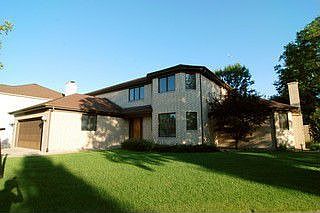 1st image of 611 Berkshire Ln