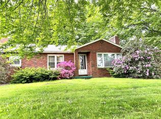 134 W Sunbury Rd, Butler, PA 16001