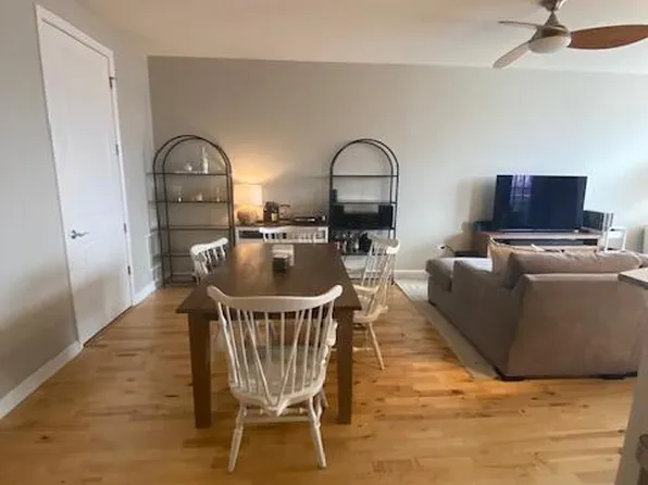 50 N Plum Grove Rd Unit 405, Palatine, IL 60067