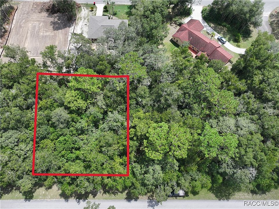 2nd image of 9136 N Golfview Dr