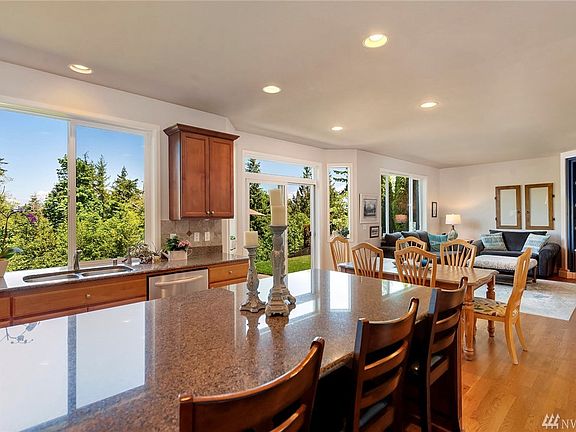 4th image of 33918 SE Salal St