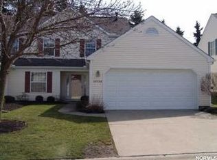 5979 Halle Farm Dr, Willoughby, OH 44094