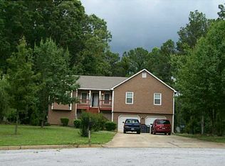 227 Pineknoll Ct, Ellenwood, GA 30294
