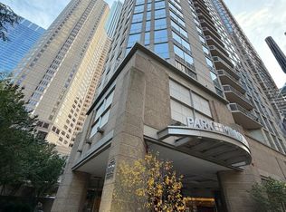 222 N Columbus Dr APT 4008, Chicago, IL 60601