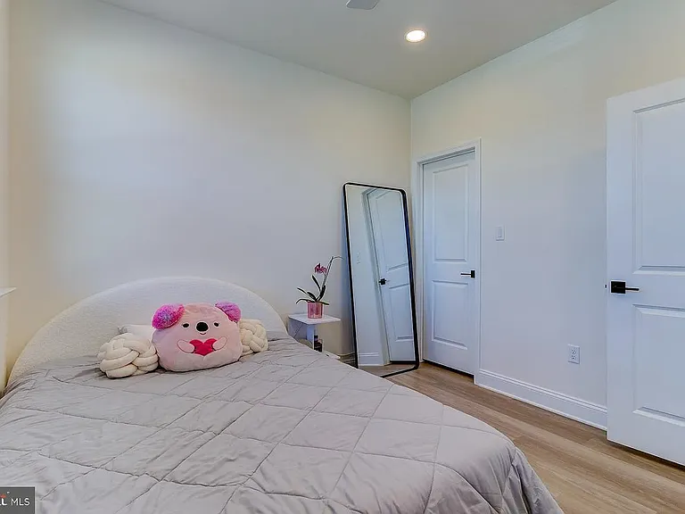 249 Grove View Dr — Photo 12