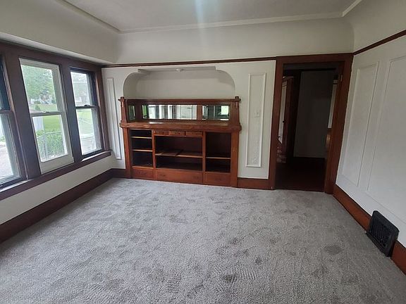 4th image of 2419-2421 W Keefe Ave #2419