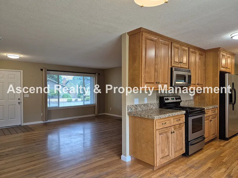 1490 NW 137th Ave — Photo 8
