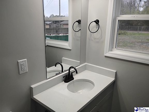 5th image of 326 Tec Rd