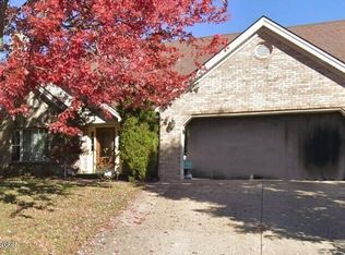 5103 Amber Hill Pl, Louisville, KY 40241