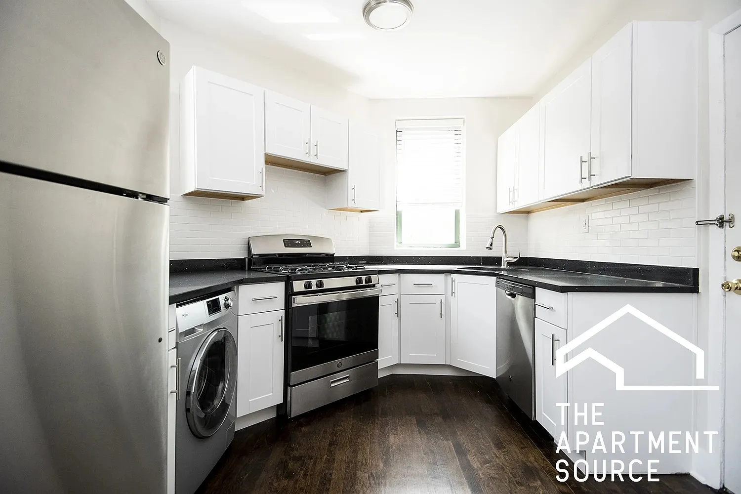Studio, 750 sqft, $1,795 — Photo 1