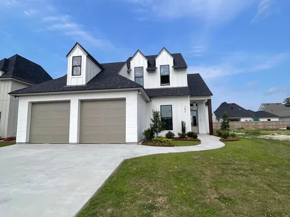 205 Prague Ave, Youngsville, LA 70592
